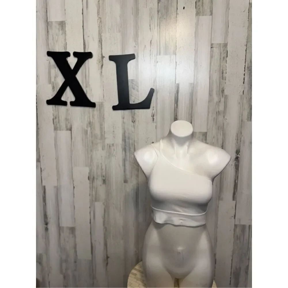 White crop top